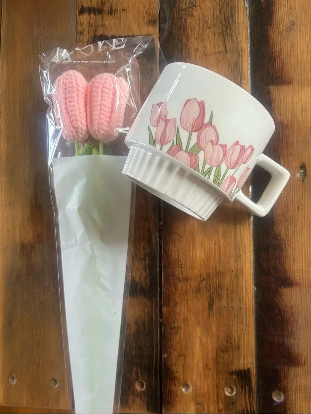 Sweet Love Women’s Bath & Body Gift Set — Pink Tulip. NWOT.